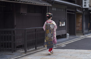 maiko in Kyoto
